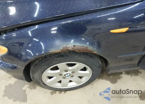 2004 BMW 325Xi Xi z USA, uszkodzony, nr VIN WBAEU33404PM61431